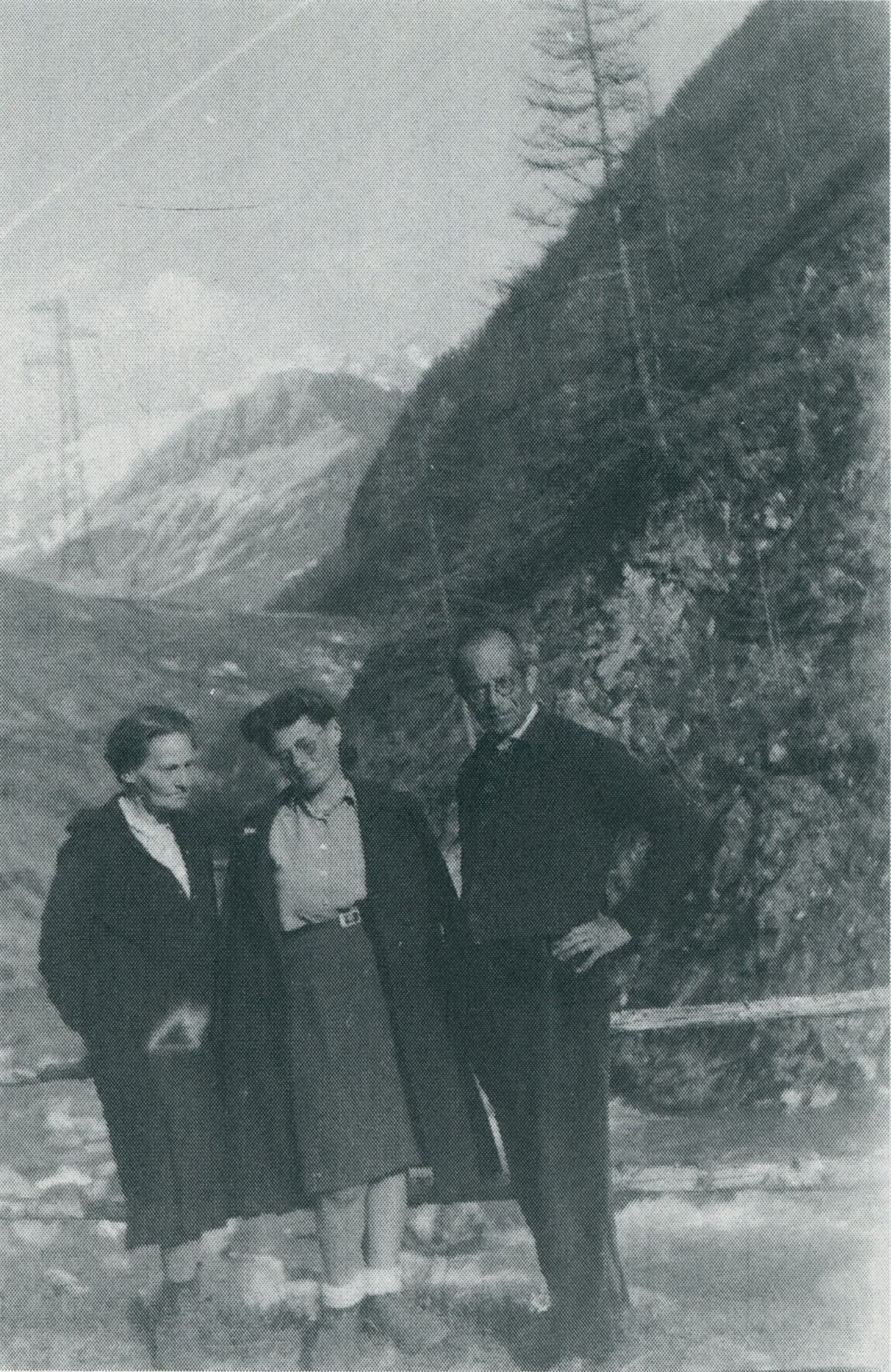 Marianne Cohn mit ihren Eltern